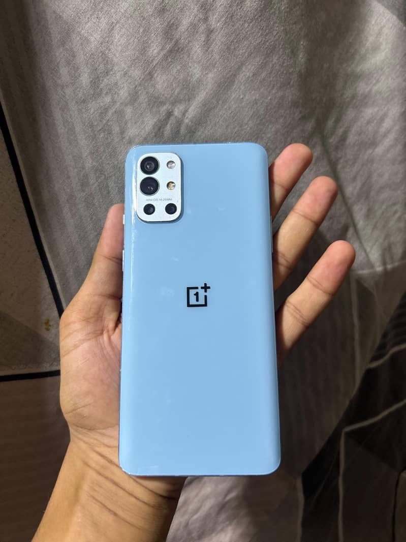 One Plus 9R 9