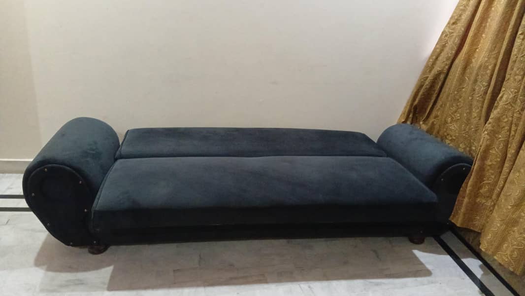 urgent 2 seater sofa 2 sets 2