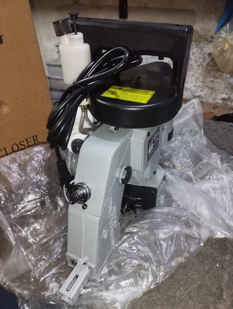 Bag Closer Machine 3