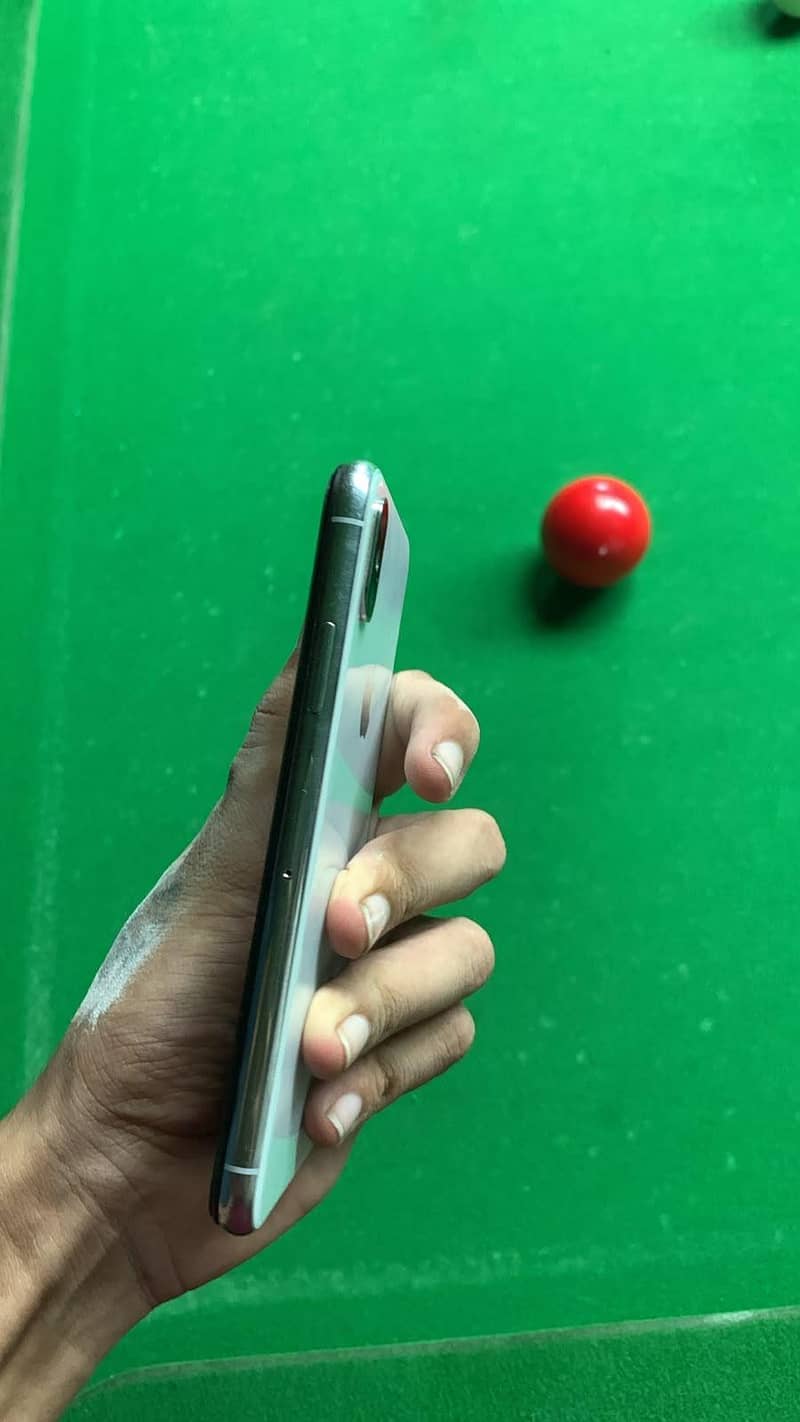 Apple iPhone X 1