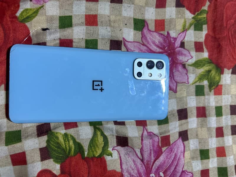 One Plus 9R 0