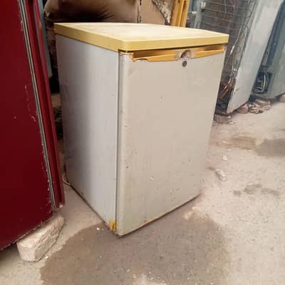 small one door frige 03006675170