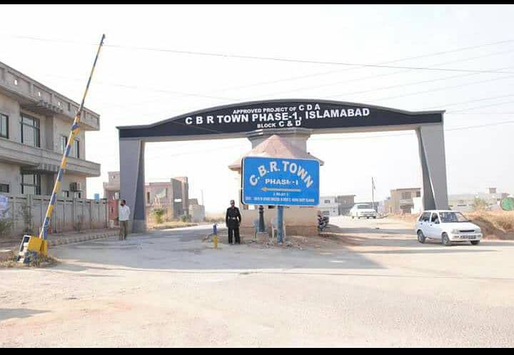 PLOT FOR SALE 0