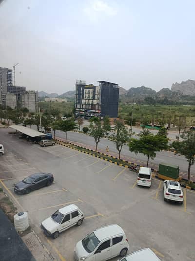 Femles required for Real estate office in Faisal hills