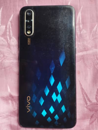 Vivo S1