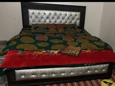 bed and dressing table