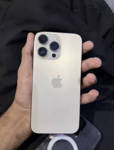 iPhone 14 pro max pin dot lcd