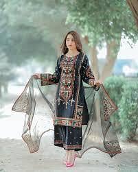 Ladies suit 2,3 peice
