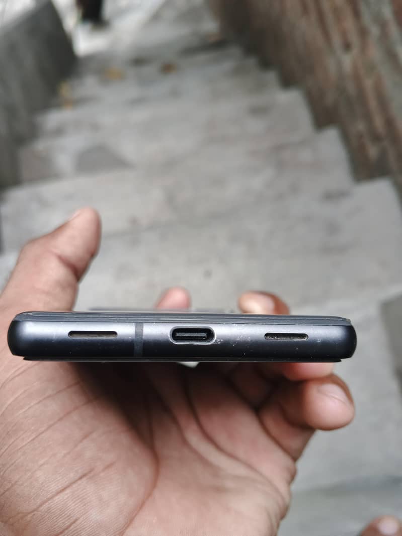 Google Pixel 7a 2