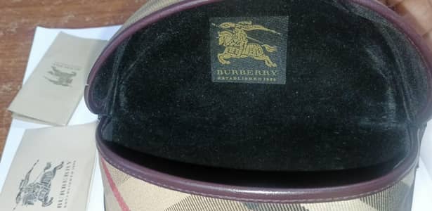 BURBERRY SUN GLASSES ORIGNAL