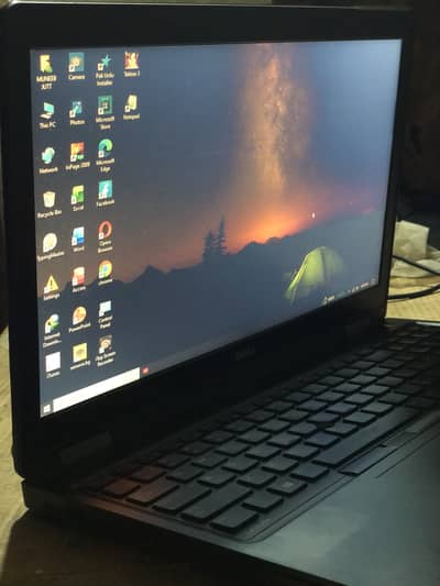 Dell i5 pro 7th Gen  8/256 Like new