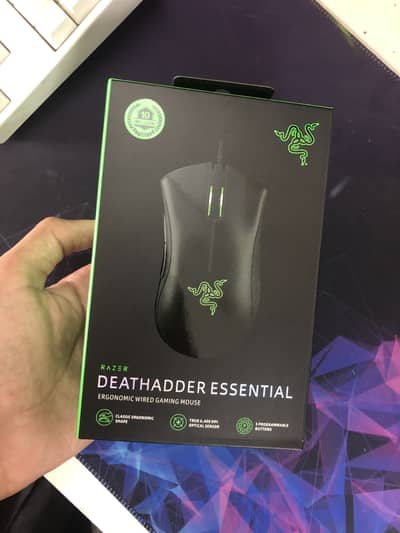 RAZER DEATHADDER ESSENTIALL Gaming mouse