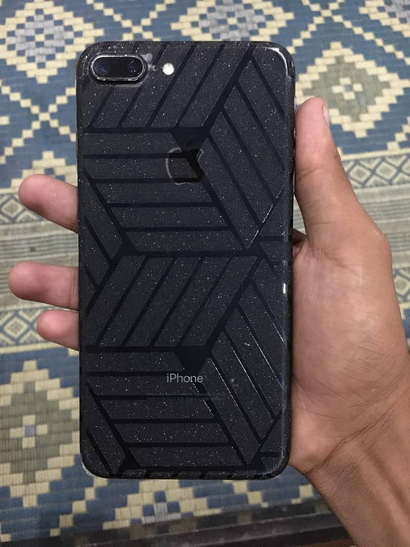 Apple iPhone 7 Plus 3