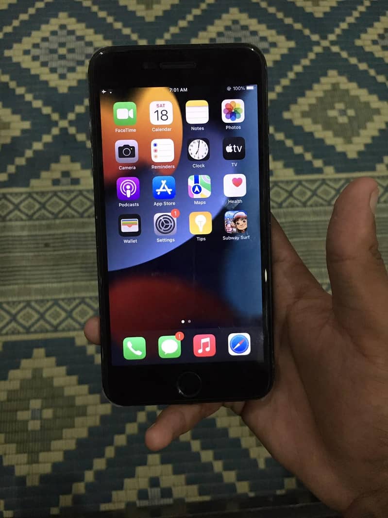 Apple iPhone 7 Plus 5