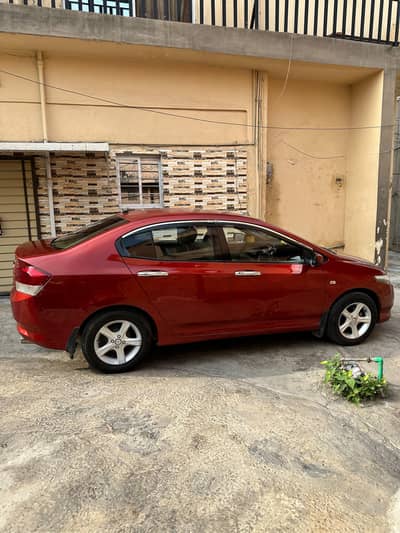 Honda City 2012 | 1.3 i-VTEC Manual | Maroon