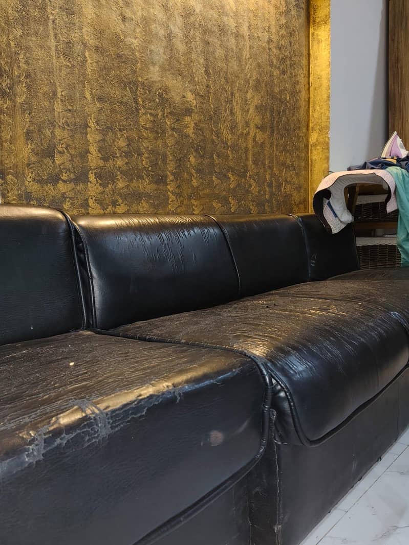 black sofa 0