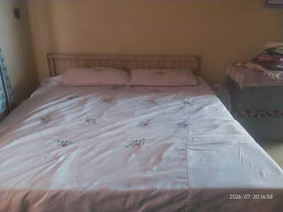 King Size Heavy Duty Iron Bed with Mattress