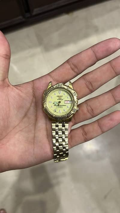 seiko 5 sports