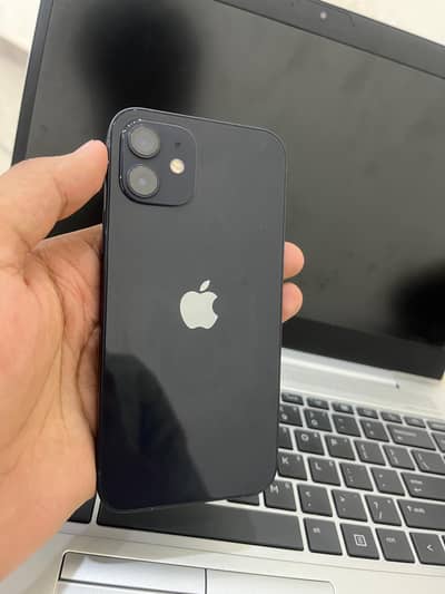 Apple iPhone 12