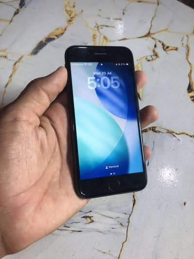 iPhone SE