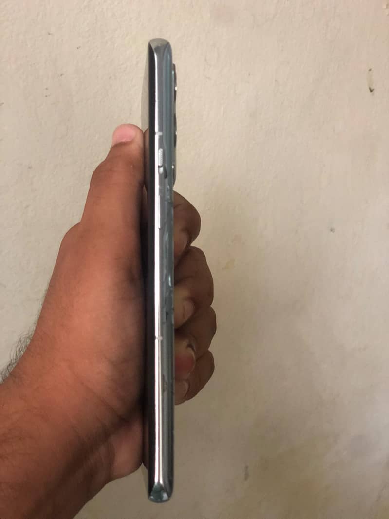 One Plus 9 Pro 4