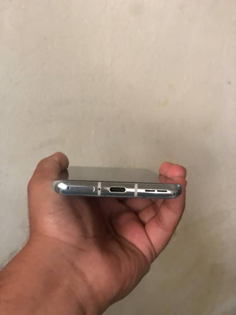 One Plus 9 Pro 5