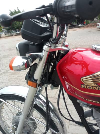 Honda 125 special edition