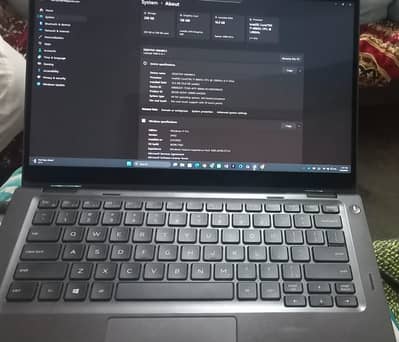 Dell Latitude 5300 2in1,Core i7 8th Gen,16GB RAM,256GB SSD,Touchscreen