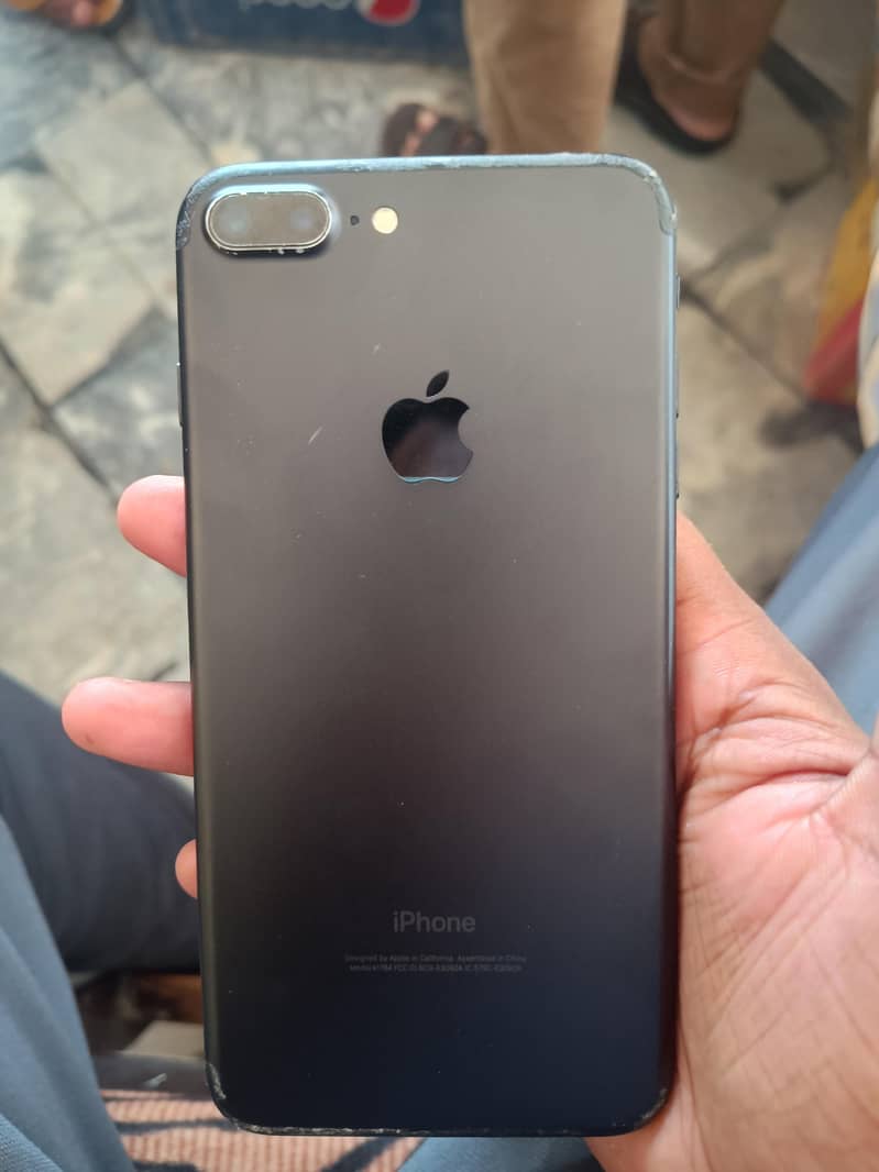 Apple iPhone 7 Plus 0