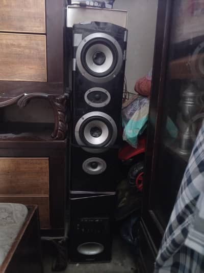 Urgent sale classic 7 Audionic speaker for sale condition 10/7