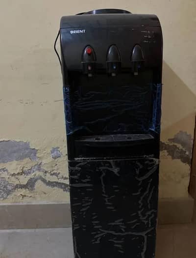 Orient water dispenser