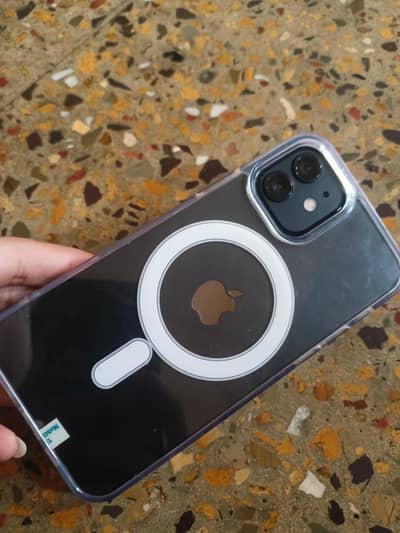 Apple iPhone 12