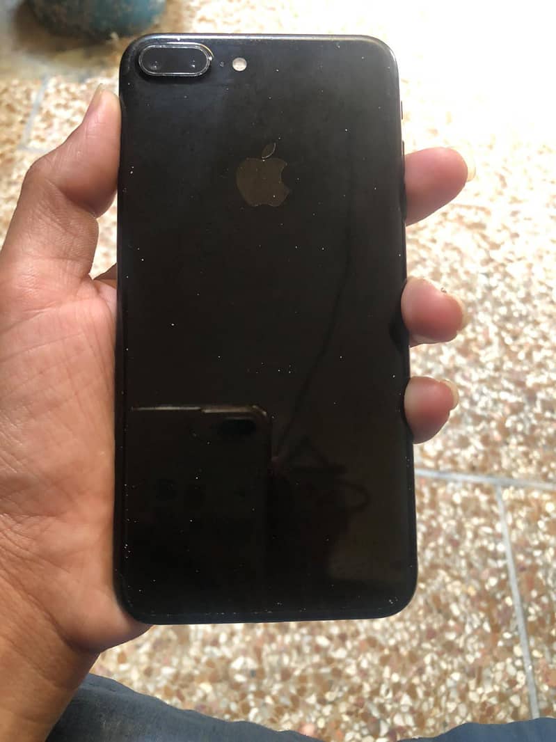 Apple iPhone 7 Plus 0