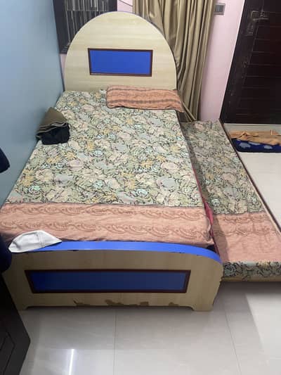 Kids bed with drawer