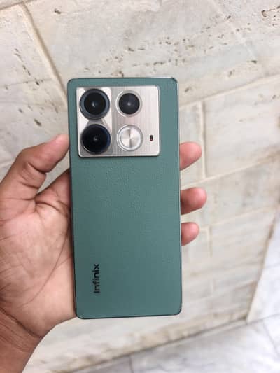 Infinix Note 40 8/256GB with box and charger not open or repair