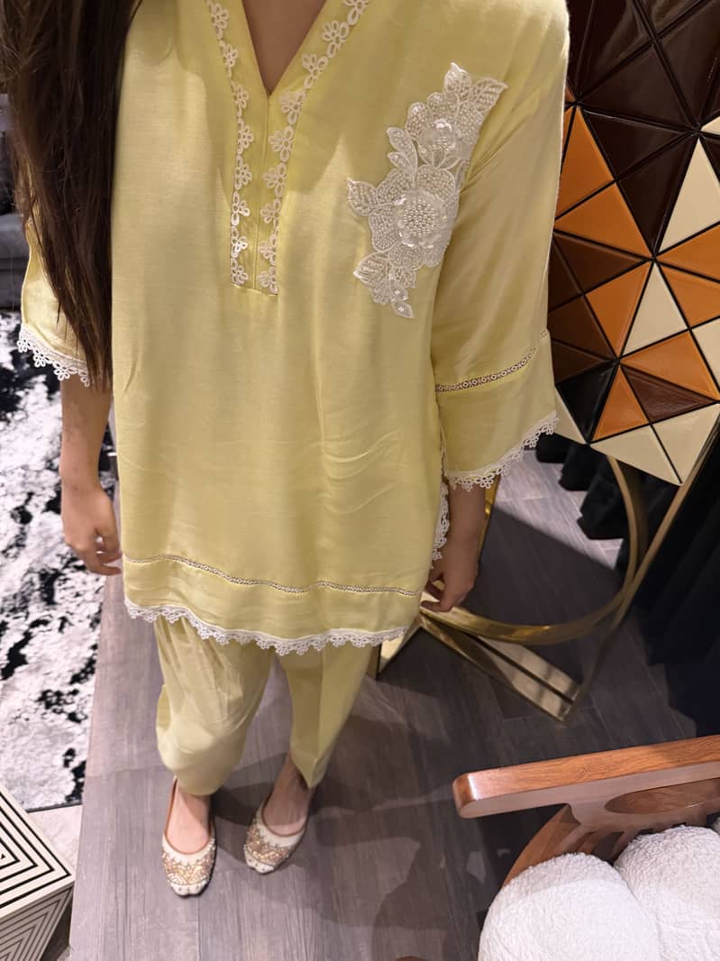 Yellow set 2