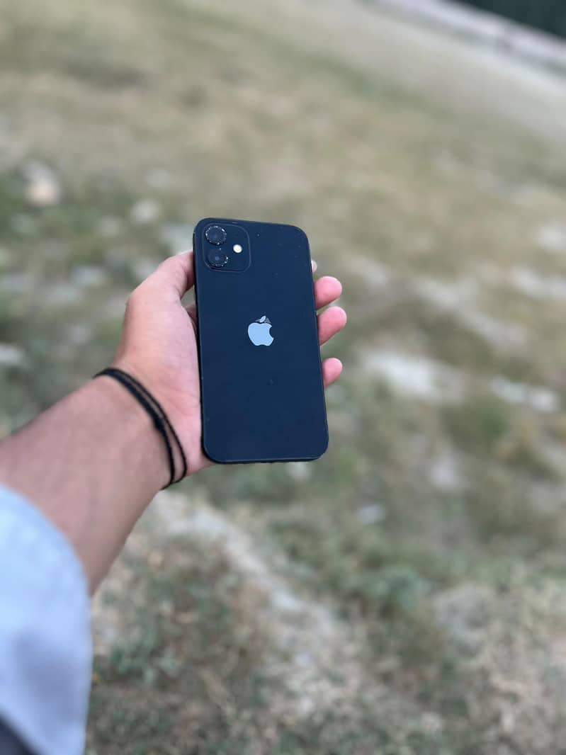 IPHONE 12 0