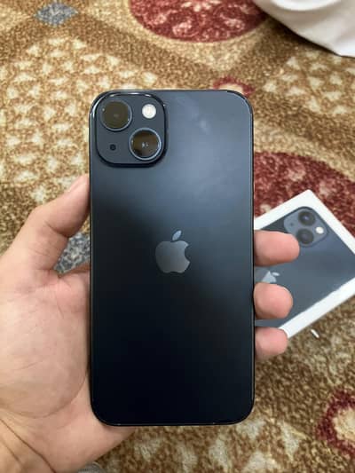 Apple iPhone 13