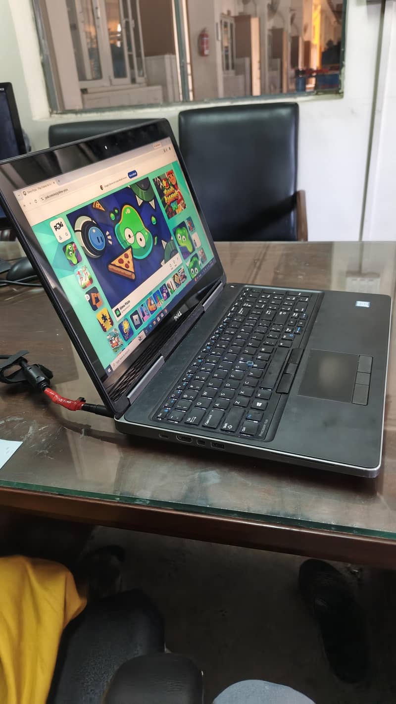 Dell Precision 7520 2