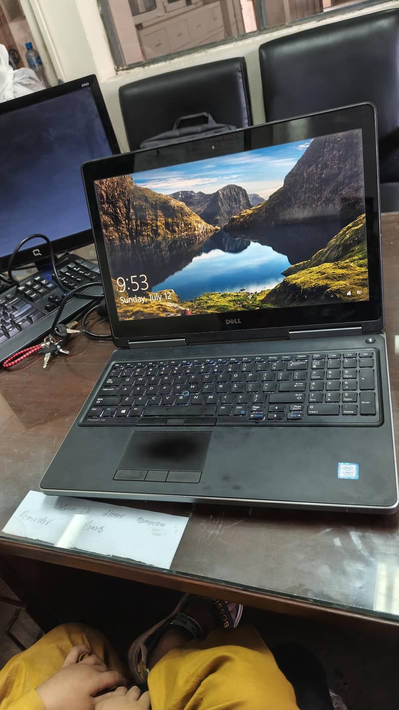Dell Precision 7520 3