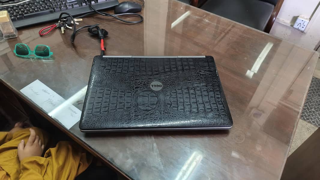 Dell Precision 7520 5