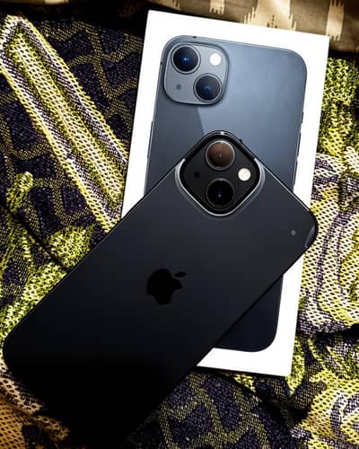 Apple iPhone 13