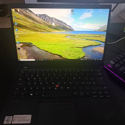 Lenovo Thinkpad X1 Carbon Gen 8 i5 10301U | 16gb ram | 256gb ssd