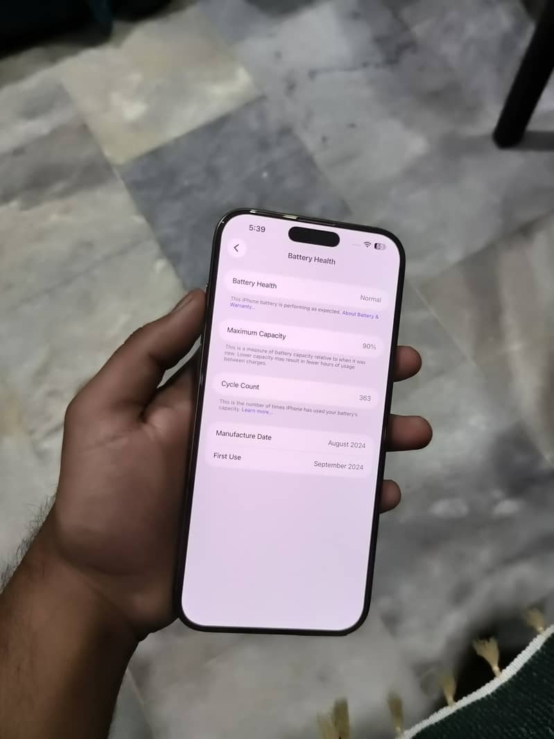 iPhone 16 pro max 6