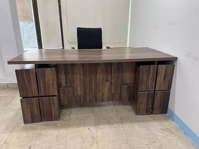 Used Executive Table