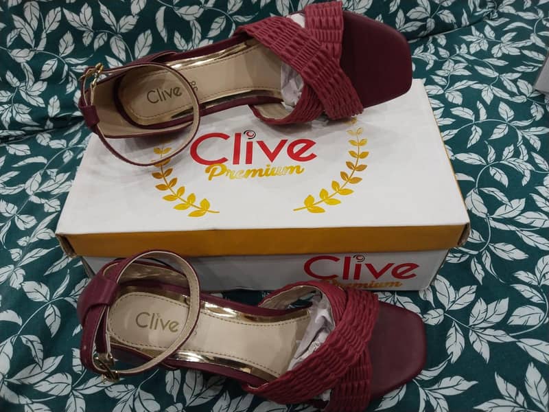 Clive Heel 3