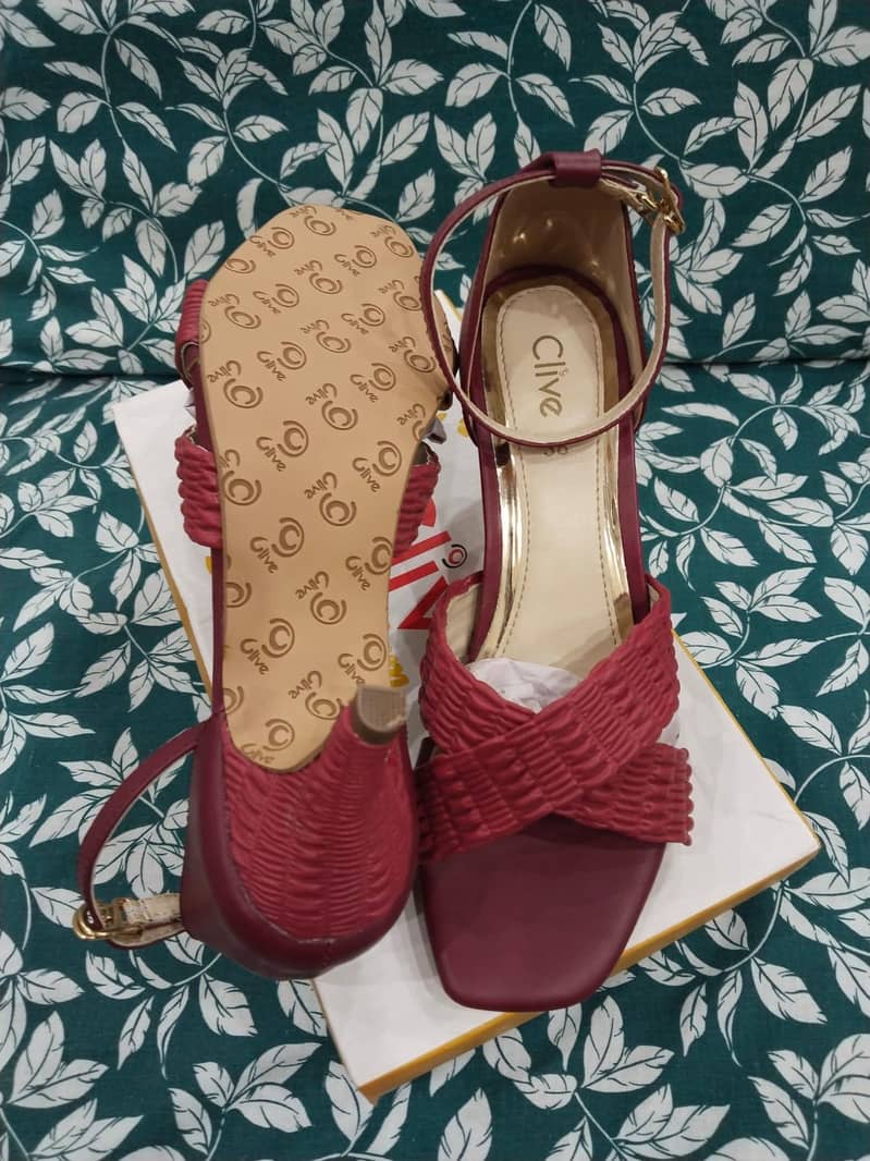 Clive Heel 4