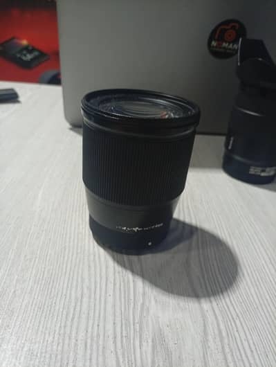 Sigma 16mm f/1.4 Sony E Mount