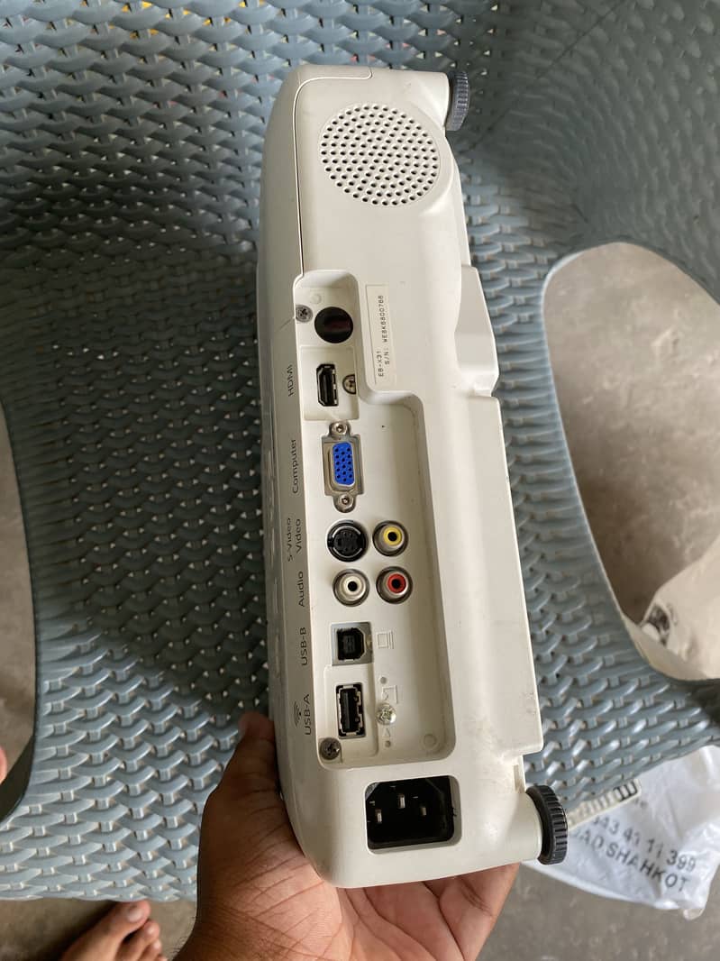 Epson projector 4