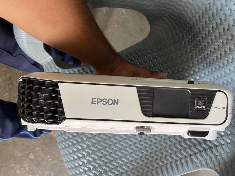 Epson projector 6